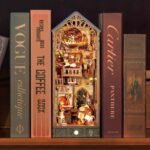 Tonecheer Leonardo Da Vinci Book Nook Kiti - Görsel 4